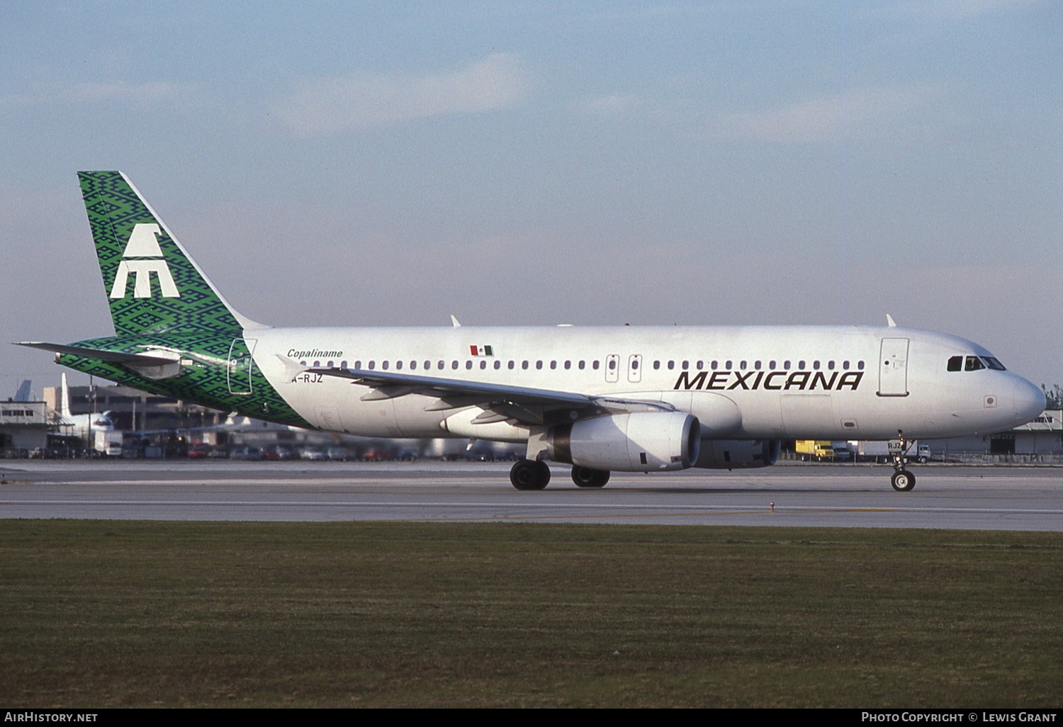 Aircraft Photo of XA-RJZ | Airbus A320-231 | Mexicana | AirHistory.net #335053
