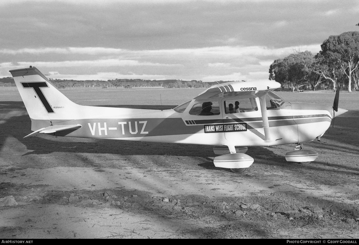 Aircraft Photo of VH-TUZ | Cessna 172M Skyhawk | Trans West Flight School | AirHistory.net #335070