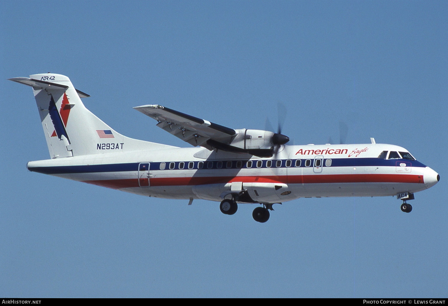 Aircraft Photo of N293AT | ATR ATR-42-300 | American Eagle | AirHistory.net #335191