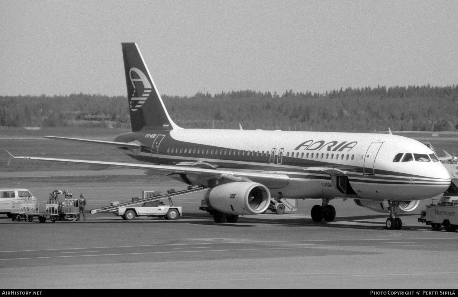 Aircraft Photo of YU-AOB | Airbus A320-231 | Adria Airways | AirHistory.net #335232