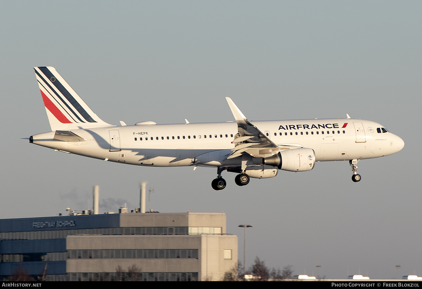 Aircraft Photo of F-HEPK | Airbus A320-214 | Air France | AirHistory.net #335266