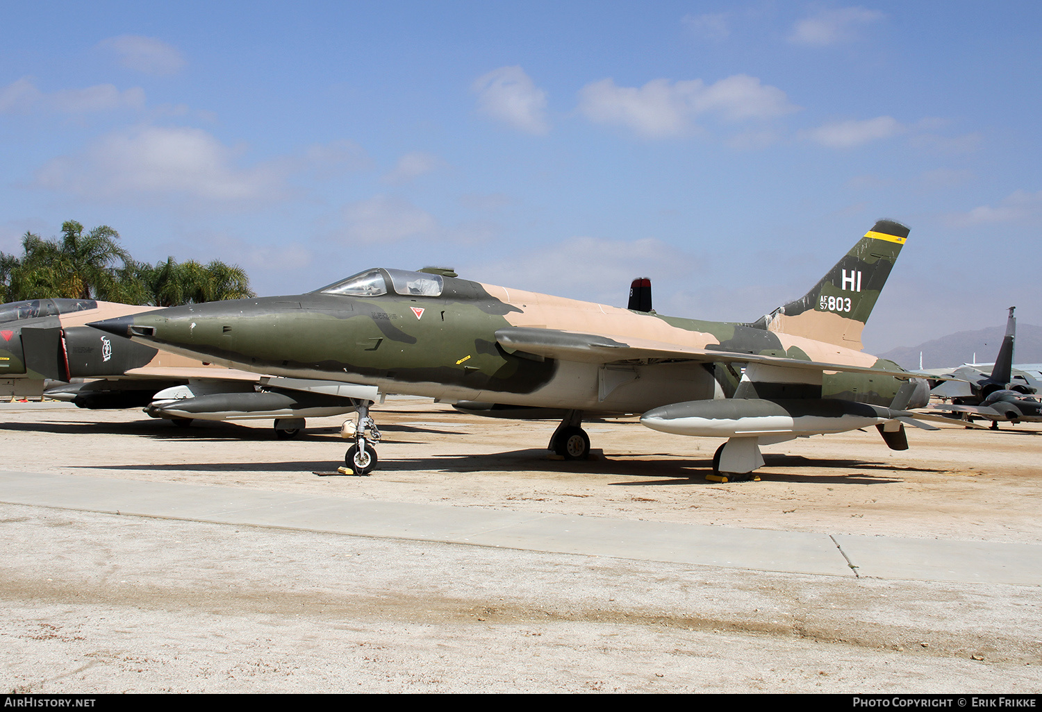 Aircraft Photo of 57-5803 / AF57-803 | Republic F-105B Thunderchief | USA - Air Force | AirHistory.net #335318