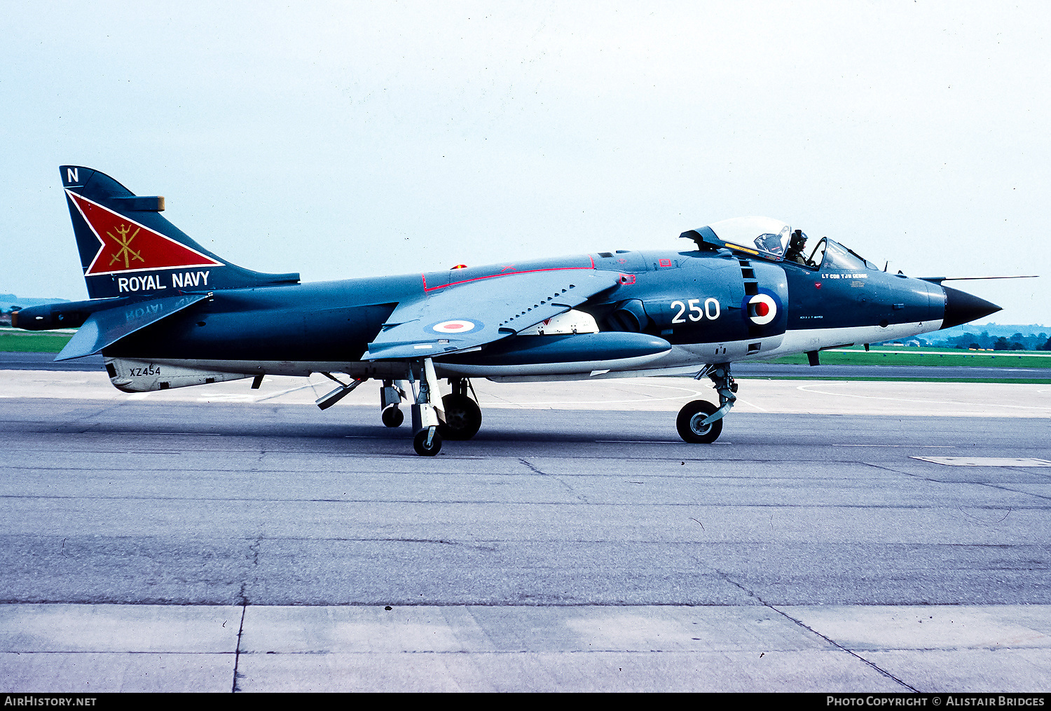 Aircraft Photo of XZ454 | British Aerospace Sea Harrier FRS1 | UK - Navy | AirHistory.net #335380