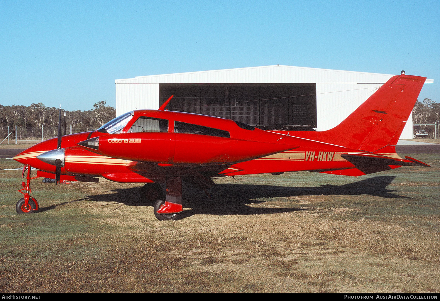 Aircraft Photo of VH-HKW | Cessna 310Q | AirHistory.net #335383