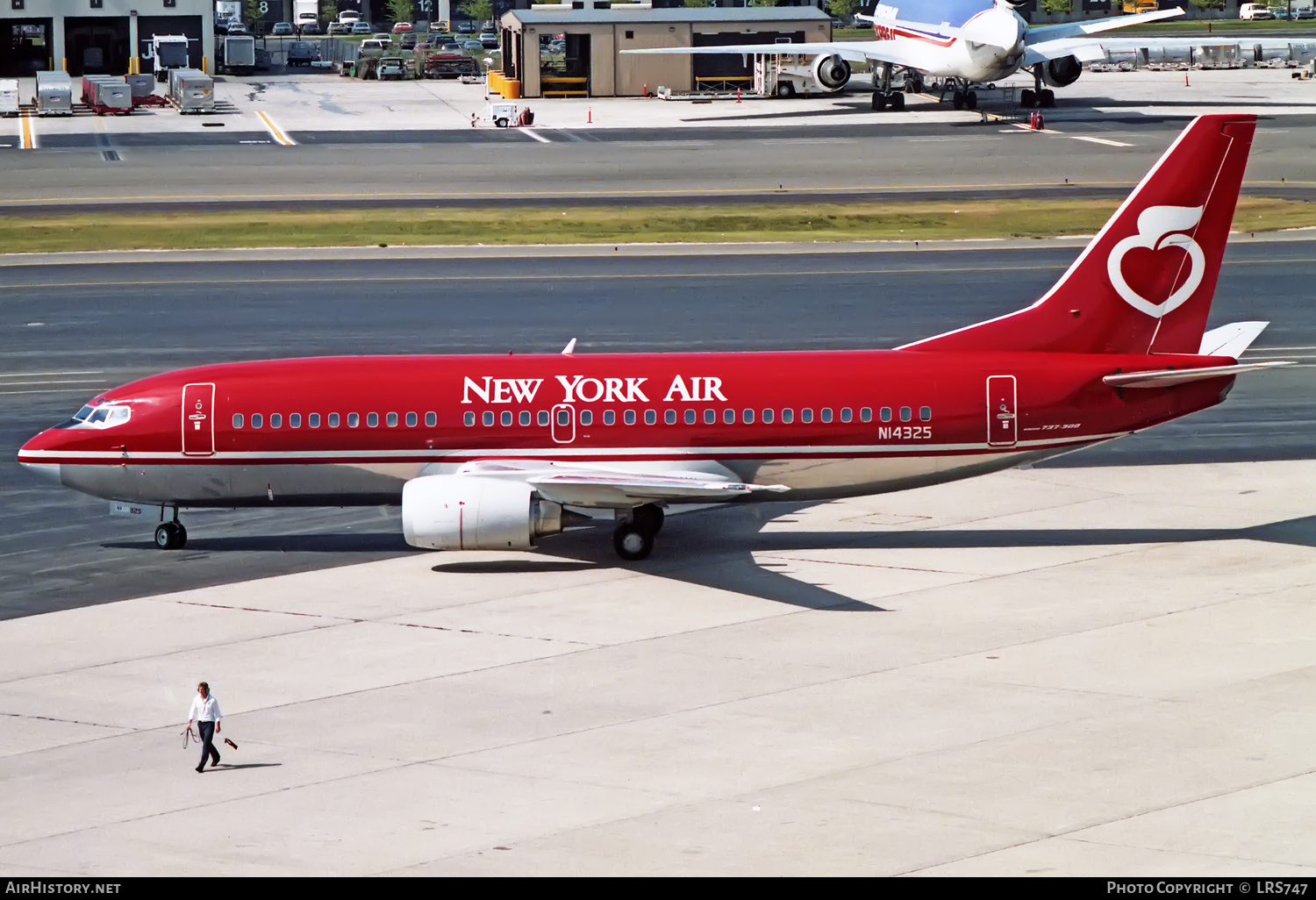 Aircraft Photo of N14325 | Boeing 737-3T0 | New York Air | AirHistory.net #335457