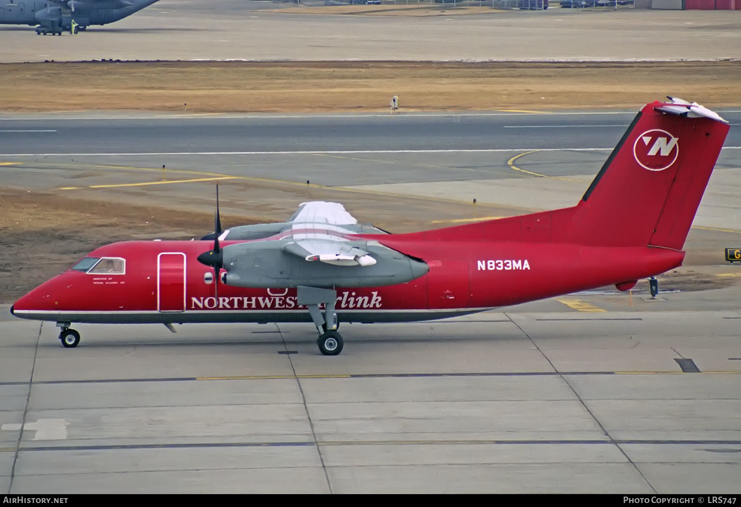 Aircraft Photo of N833MA | De Havilland Canada DHC-8-103 Dash 8 | Northwest Airlink | AirHistory.net #335497