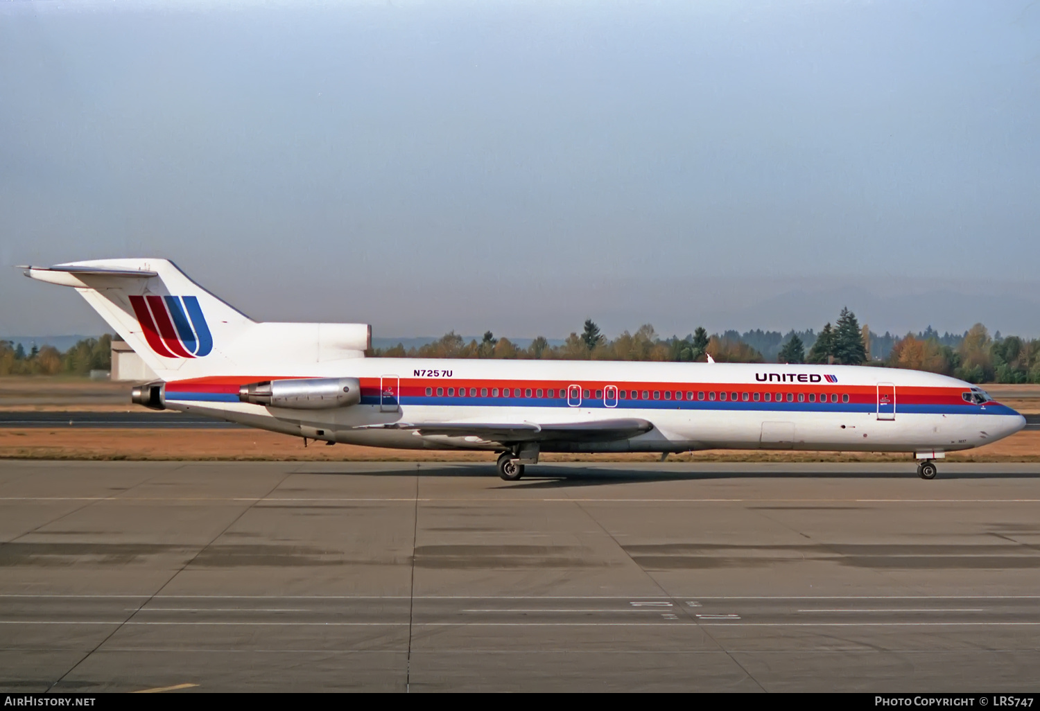 Aircraft Photo of N7257U | Boeing 727-222/Adv | United Airlines | AirHistory.net #335520