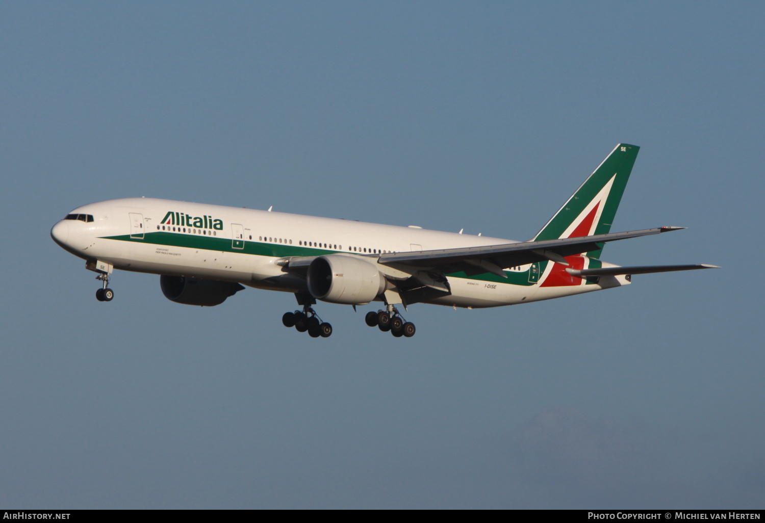 Aircraft Photo of I-DISE | Boeing 777-243/ER | Alitalia | AirHistory.net #335687