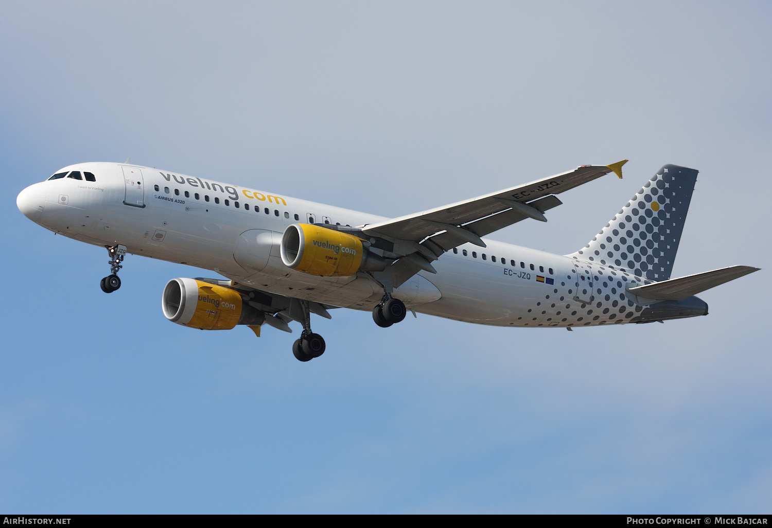 Aircraft Photo of EC-JZQ | Airbus A320-214 | Vueling Airlines | AirHistory.net #335699