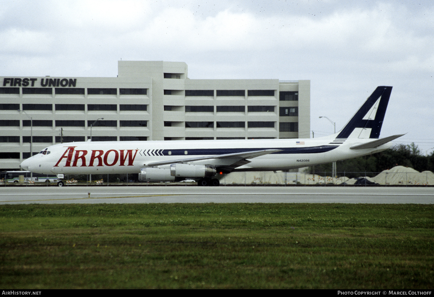 Aircraft Photo of N42086 | McDonnell Douglas DC-8-62H(F) | Arrow Air | AirHistory.net #335727