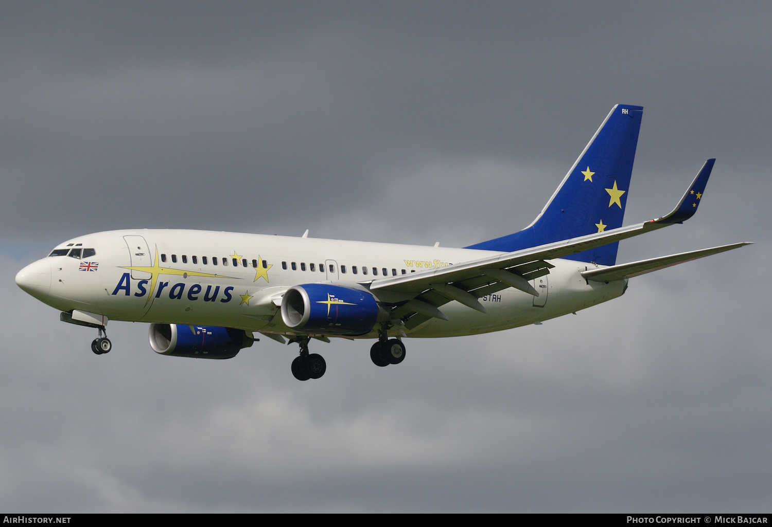 Aircraft Photo of G-STRH | Boeing 737-76N | Astraeus Airlines | AirHistory.net #335732