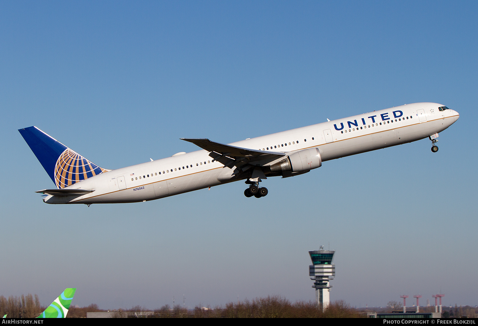 Aircraft Photo of N76062 | Boeing 767-424/ER | United Airlines | AirHistory.net #335734