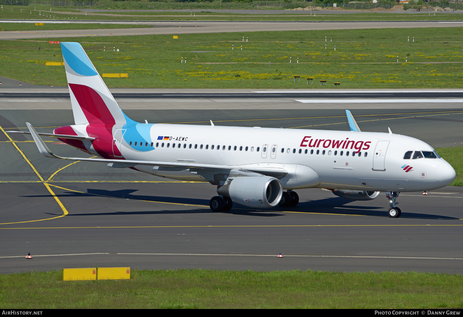 Aircraft Photo of D-AEWC | Airbus A320-214 | Eurowings | AirHistory.net #335821