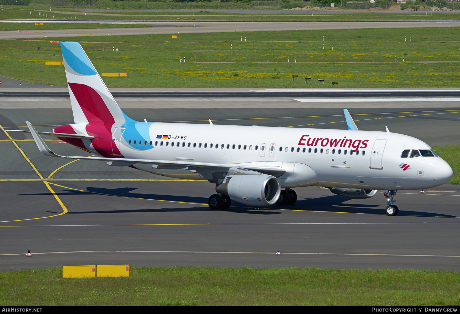Aircraft Photo of D-AEWC | Airbus A320-214 | Eurowings | AirHistory.net #335821