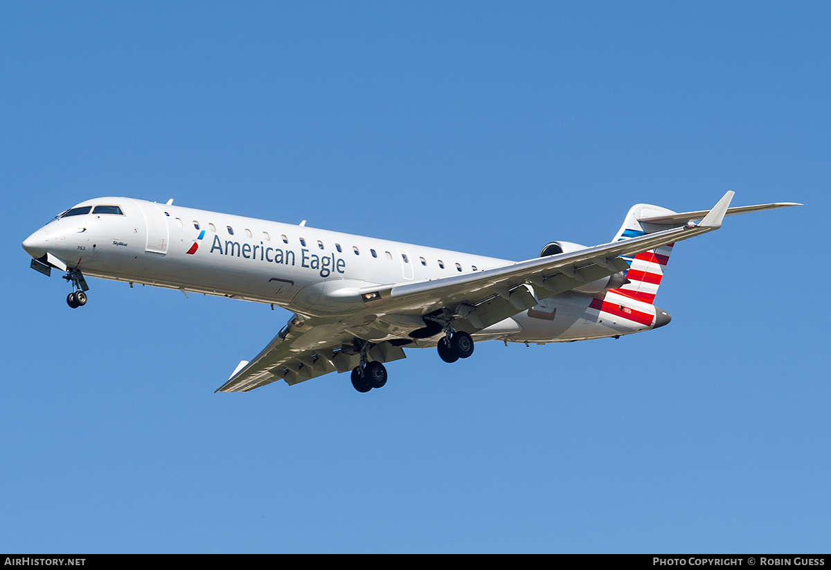 Aircraft Photo of N753SK | Bombardier CRJ-701ER (CL-600-2C10) | American Eagle | AirHistory.net #335857