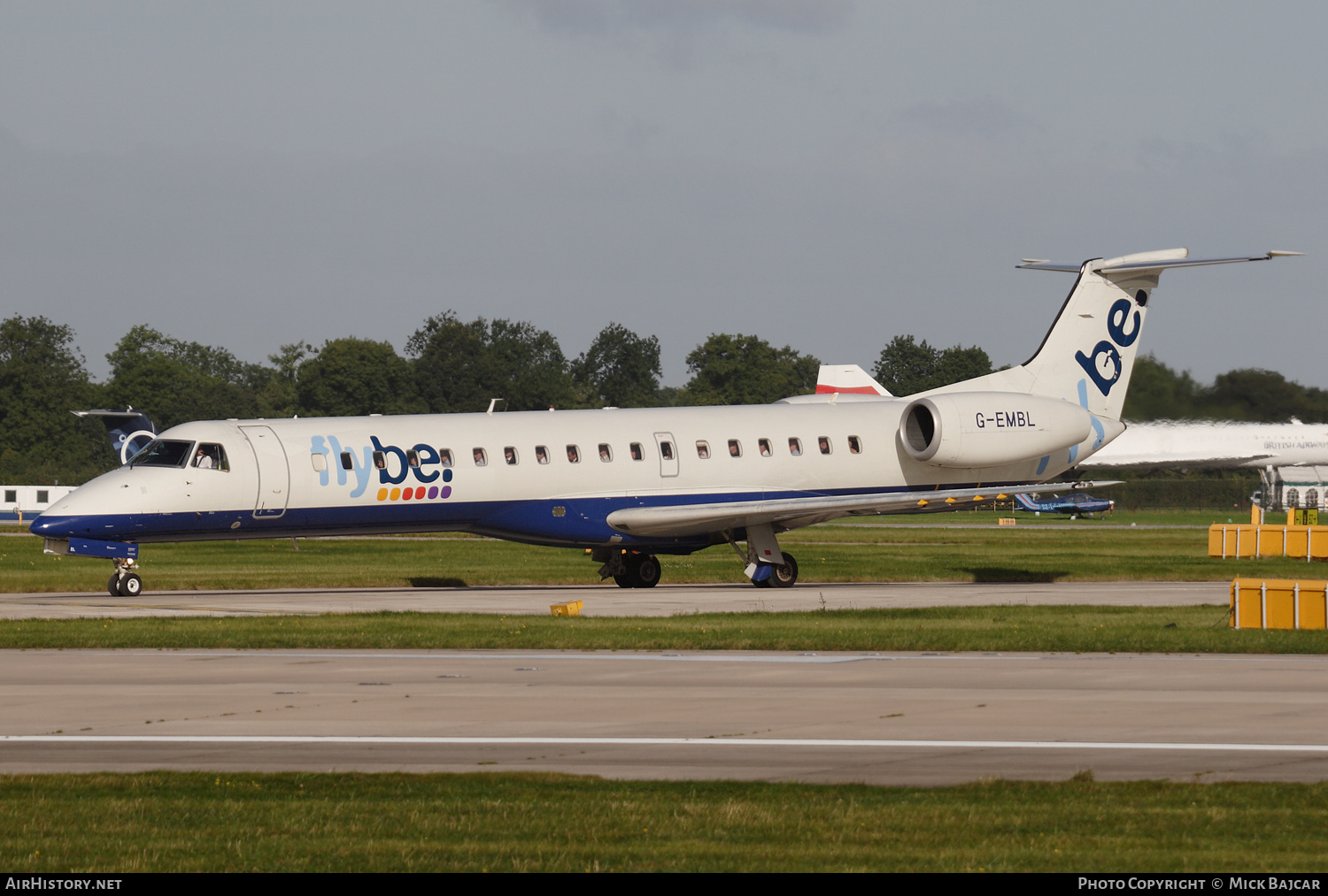 Aircraft Photo of G-EMBL | Embraer ERJ-145EU (EMB-145EU) | Flybe | AirHistory.net #335962