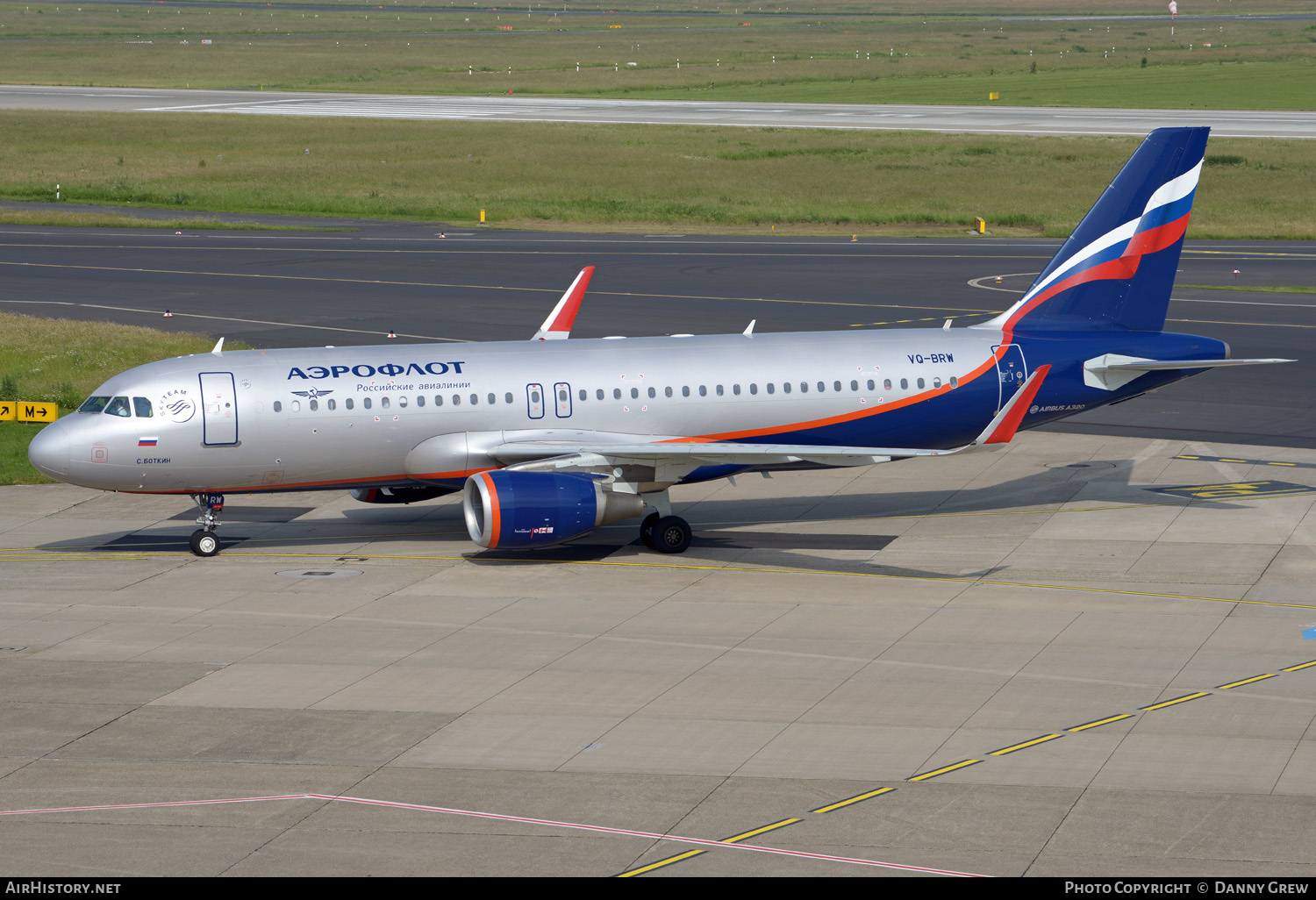 Aircraft Photo of VQ-BRW | Airbus A320-214 | Aeroflot - Russian Airlines | AirHistory.net #335974