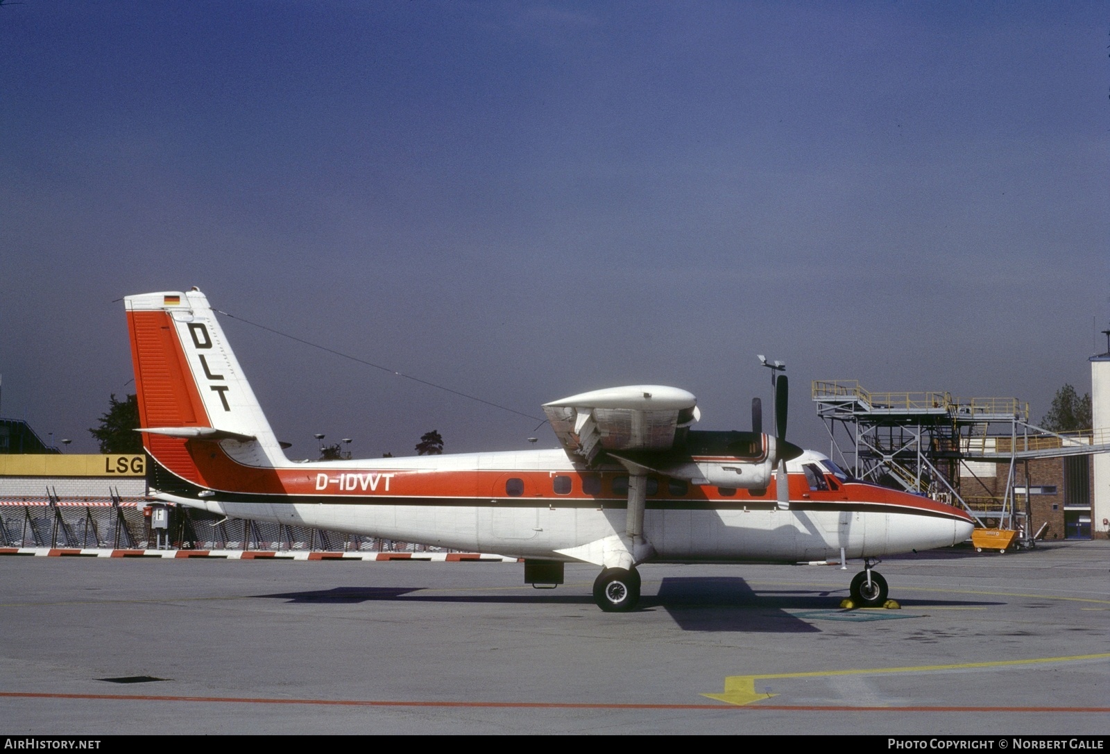 Aircraft Photo of D-IDWT | De Havilland Canada DHC-6-300 Twin Otter | DLT - Deutsche Luftverkehrsgesellschaft | AirHistory.net #335979