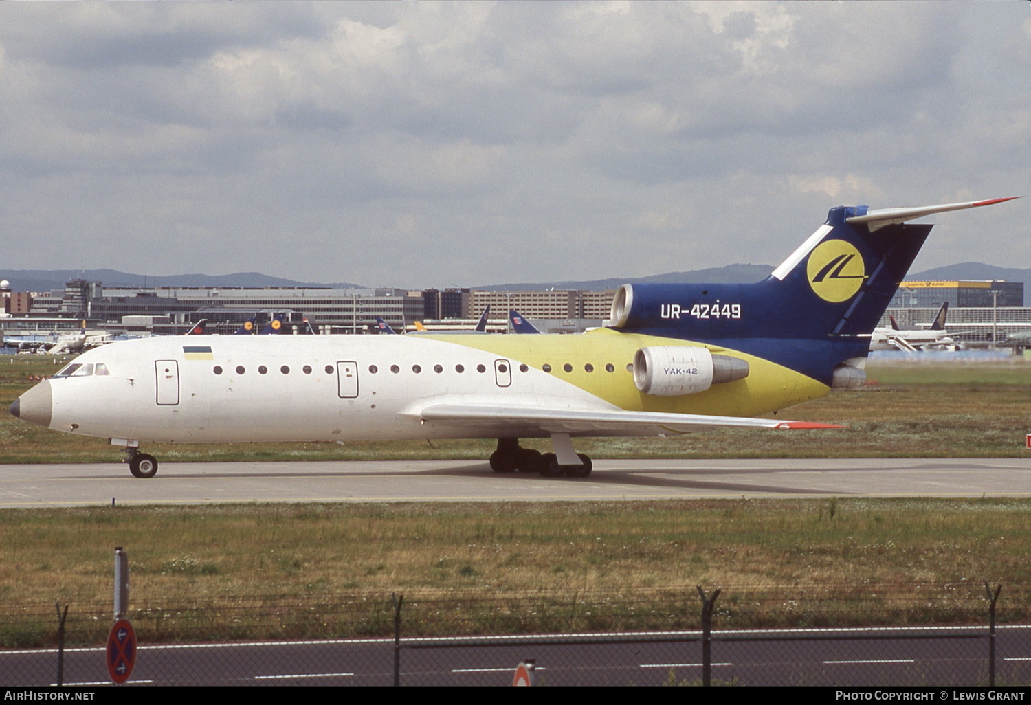 Aircraft Photo of UR-42449 | Yakovlev Yak-42D | Dniproavia | AirHistory.net #336045