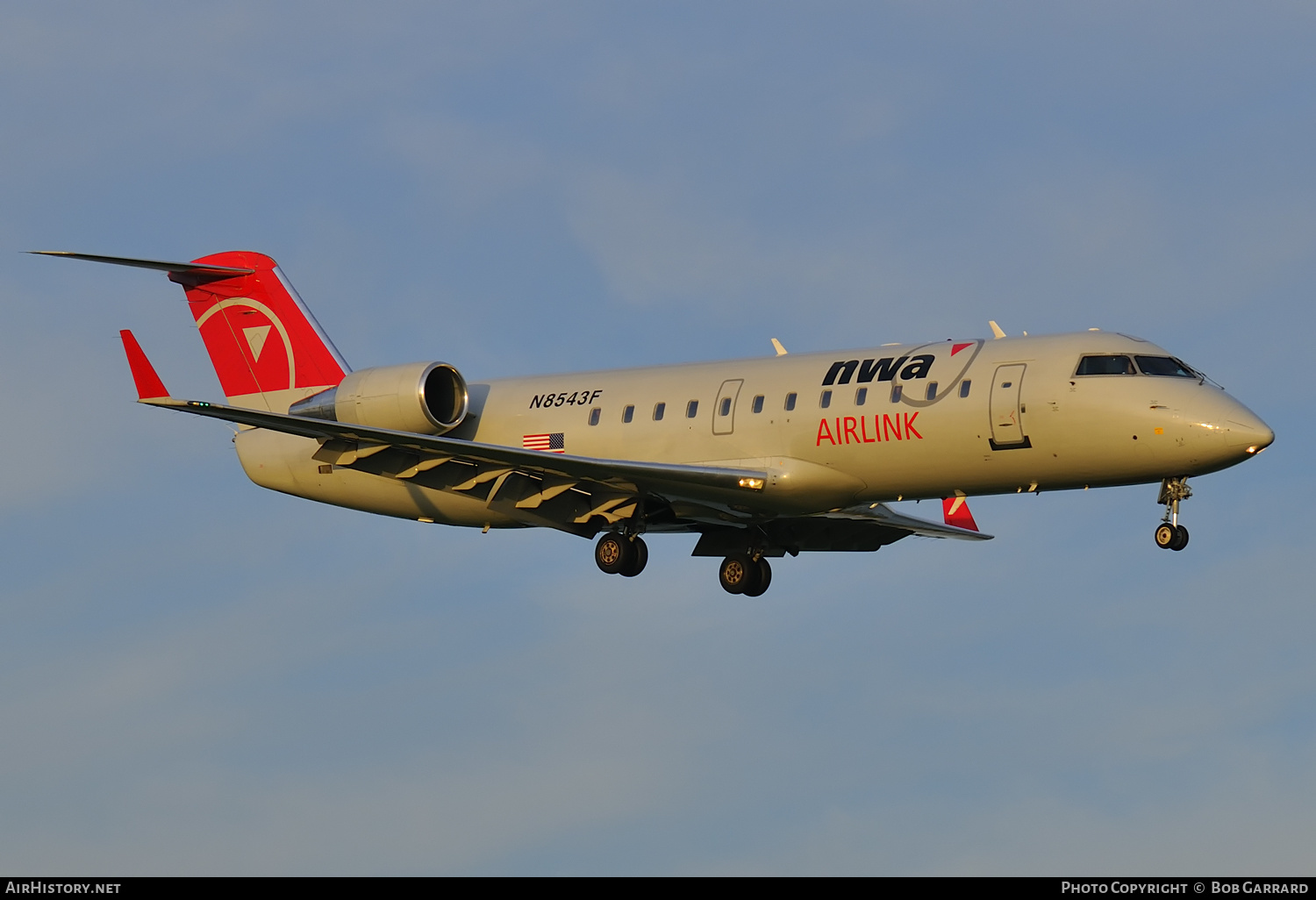 Aircraft Photo of N8543F | Bombardier CRJ-200LR (CL-600-2B19) | NWA Airlink | AirHistory.net #336047