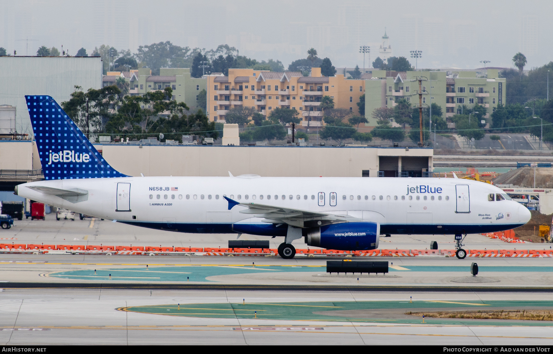Aircraft Photo of N658JB | Airbus A320-232 | JetBlue Airways | AirHistory.net #336059