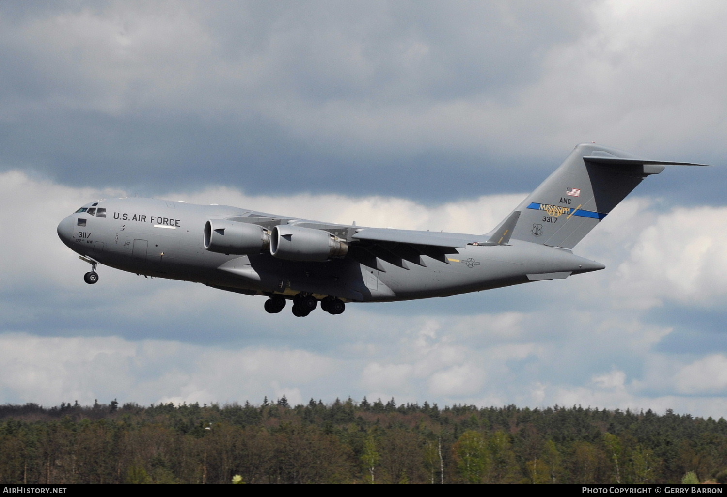 Aircraft Photo of 03-3117 / 33117 | Boeing C-17A Globemaster III | USA - Air Force | AirHistory.net #336085