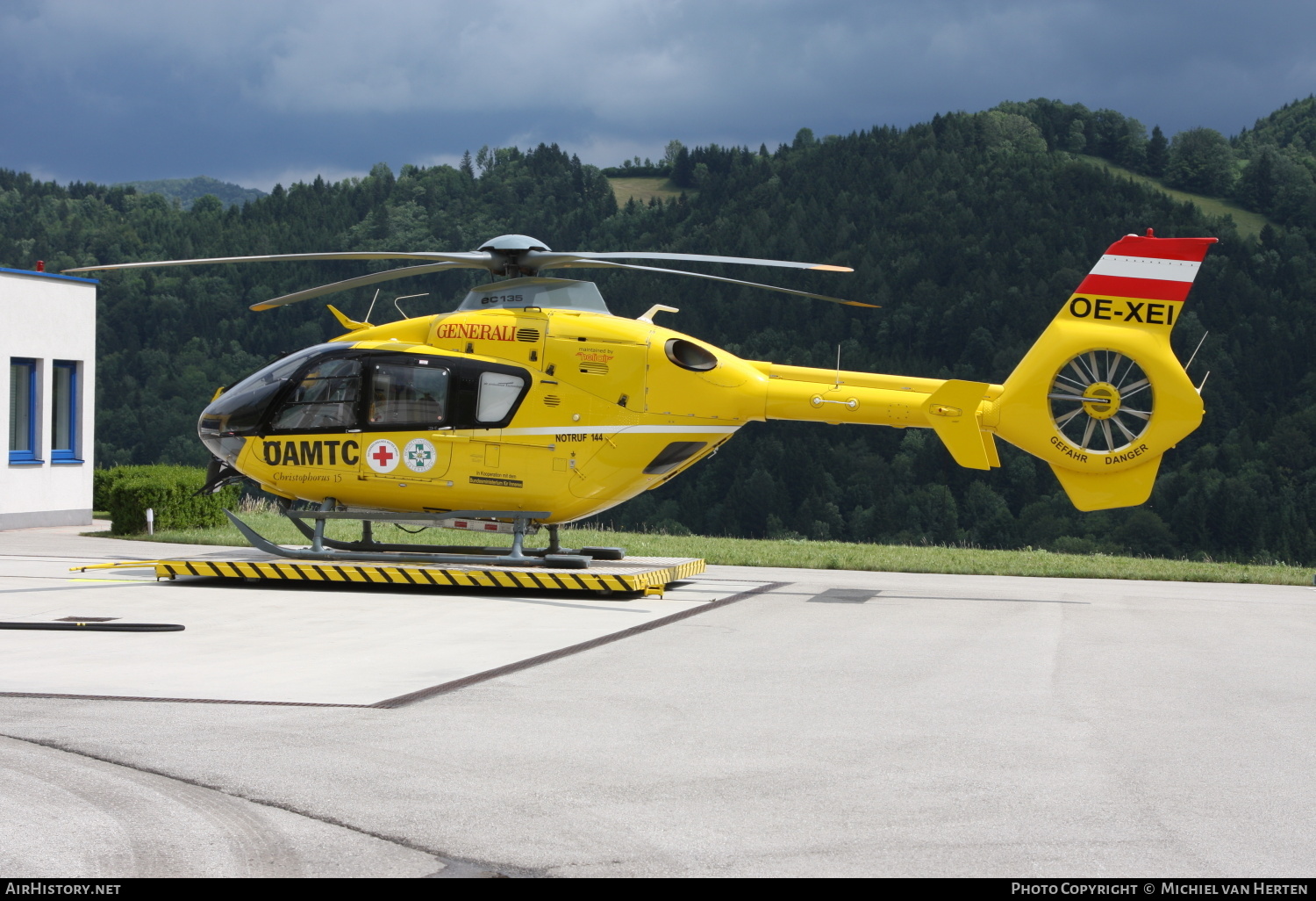 Aircraft Photo of OE-XEI | Eurocopter EC-135T-2 | ÖAMTC | AirHistory.net #336197