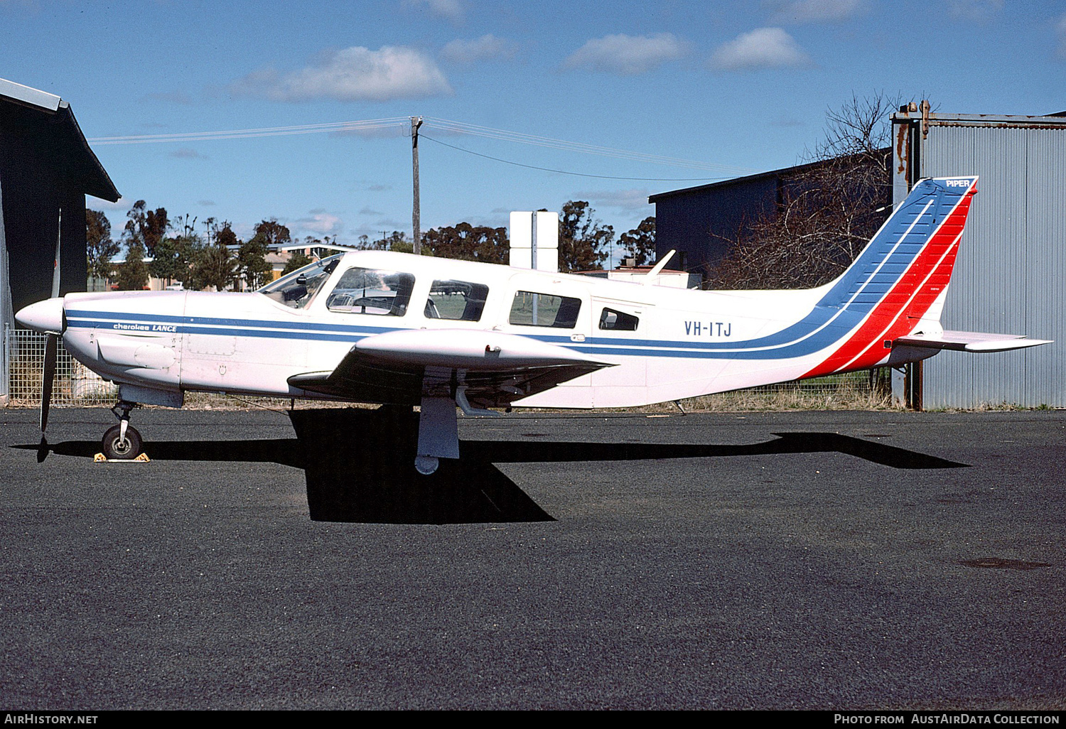 Aircraft Photo of VH-ITJ | Piper PA-32R-300 Cherokee Lance | AirHistory.net #336246