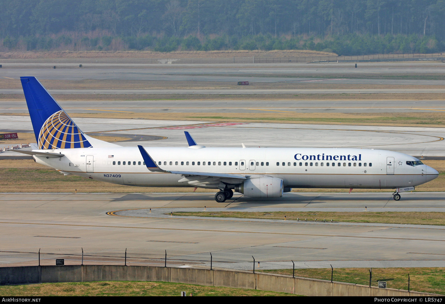 Aircraft Photo of N37409 | Boeing 737-924 | Continental Airlines | AirHistory.net #336356