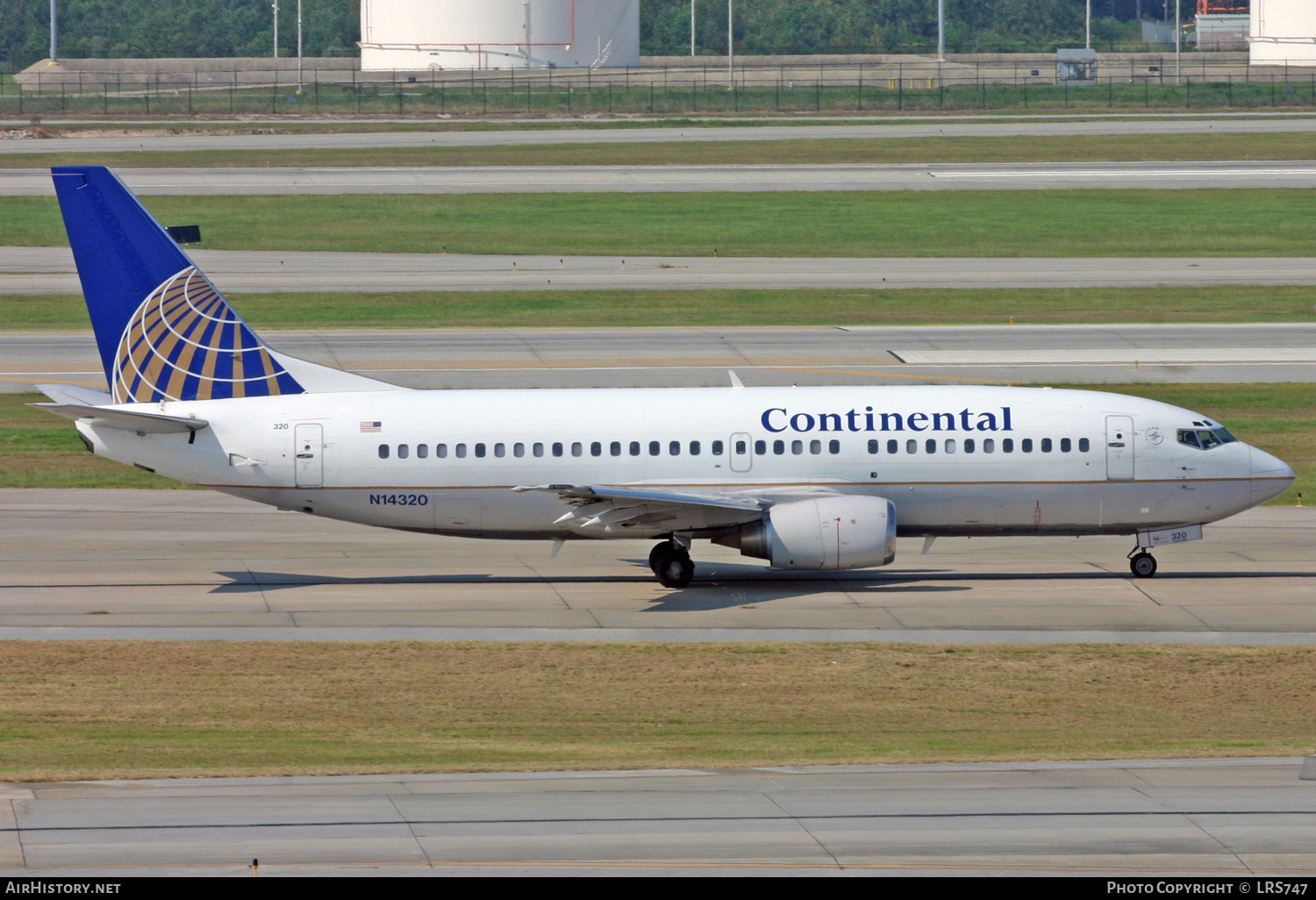 Aircraft Photo of N14320 | Boeing 737-3T0 | Continental Airlines | AirHistory.net #336370
