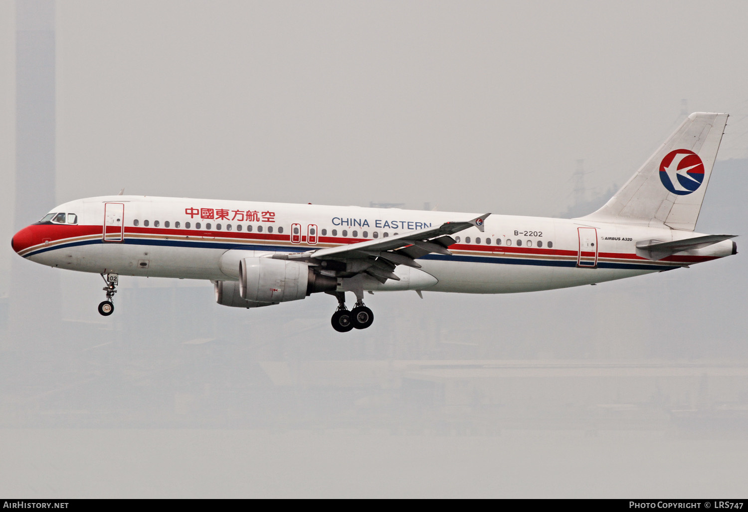 Aircraft Photo of B-2202 | Airbus A320-214 | China Eastern Airlines | AirHistory.net #336394