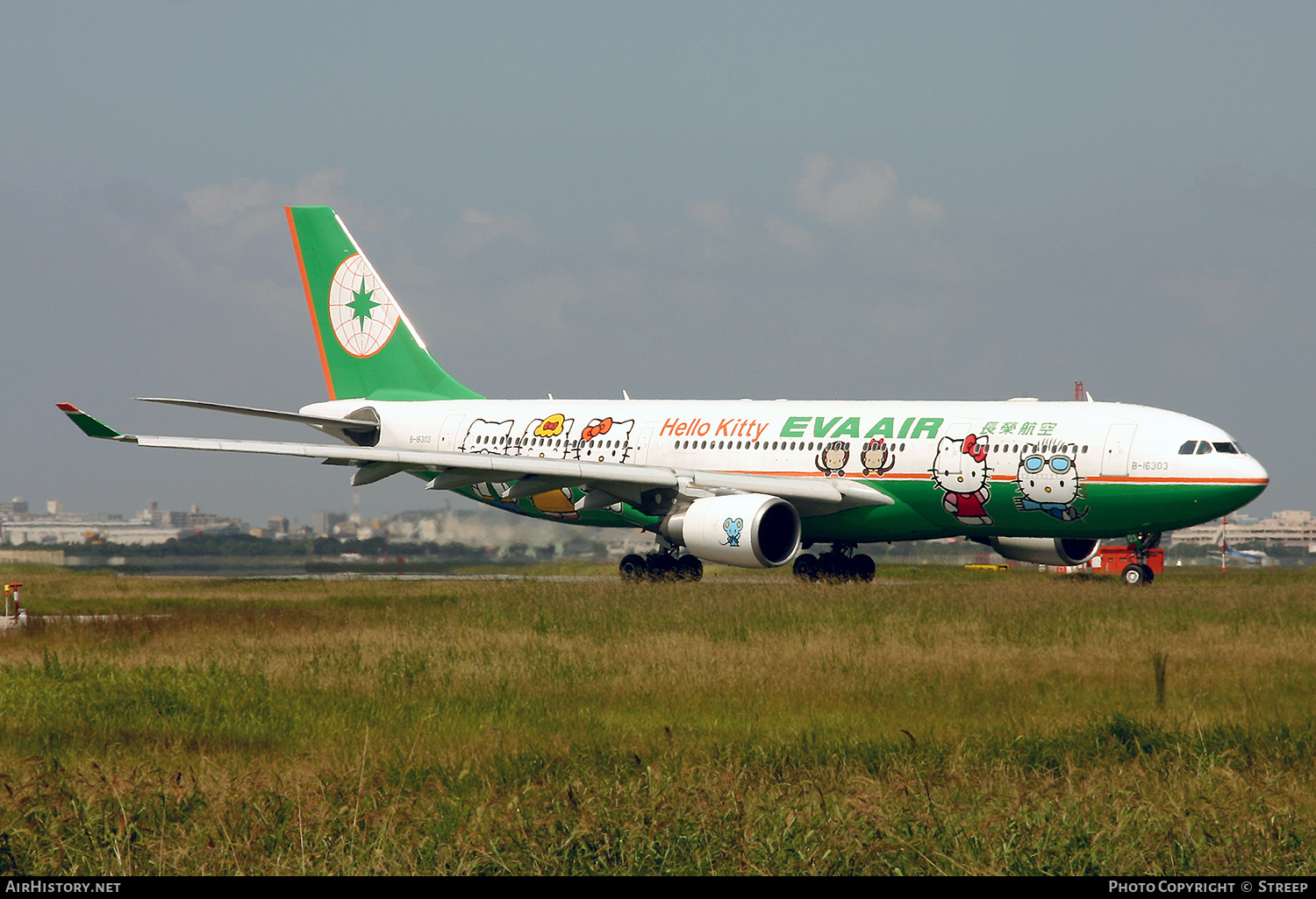Aircraft Photo of B-16303 | Airbus A330-203 | EVA Air | AirHistory.net #336402
