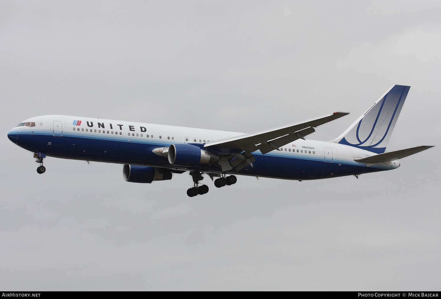 Aircraft Photo of N652UA | Boeing 767-322/ER | United Airlines | AirHistory.net #336426