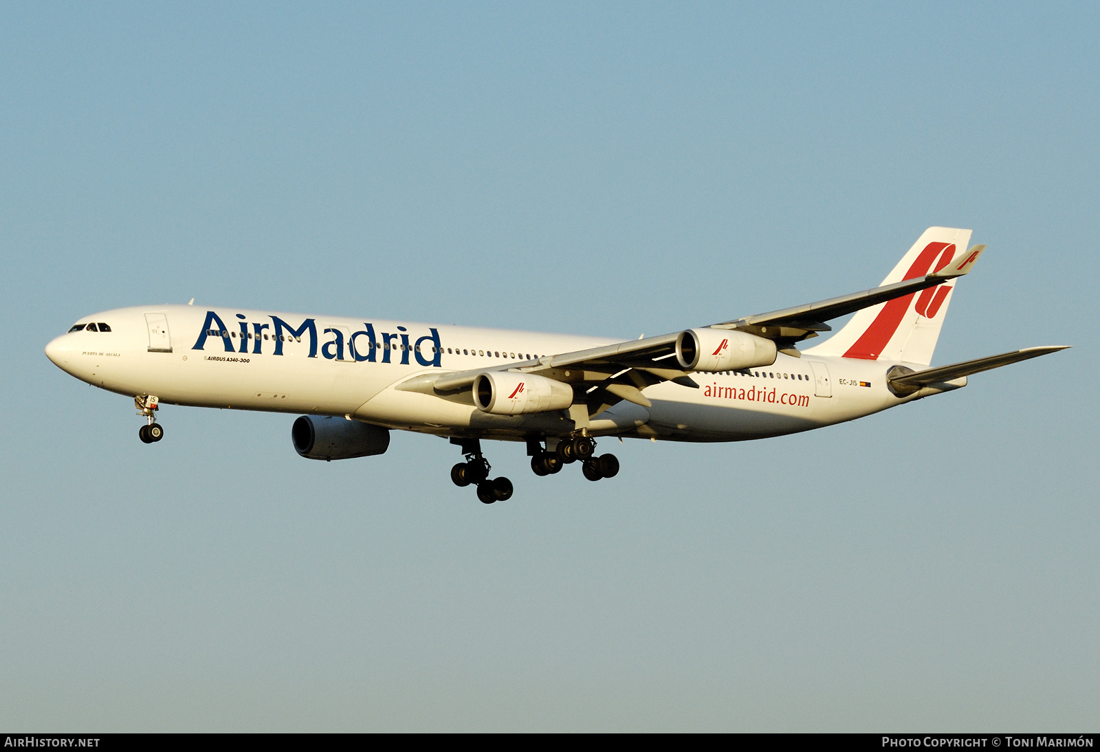 Aircraft Photo of EC-JIS | Airbus A340-312 | Air Madrid | AirHistory.net #336480