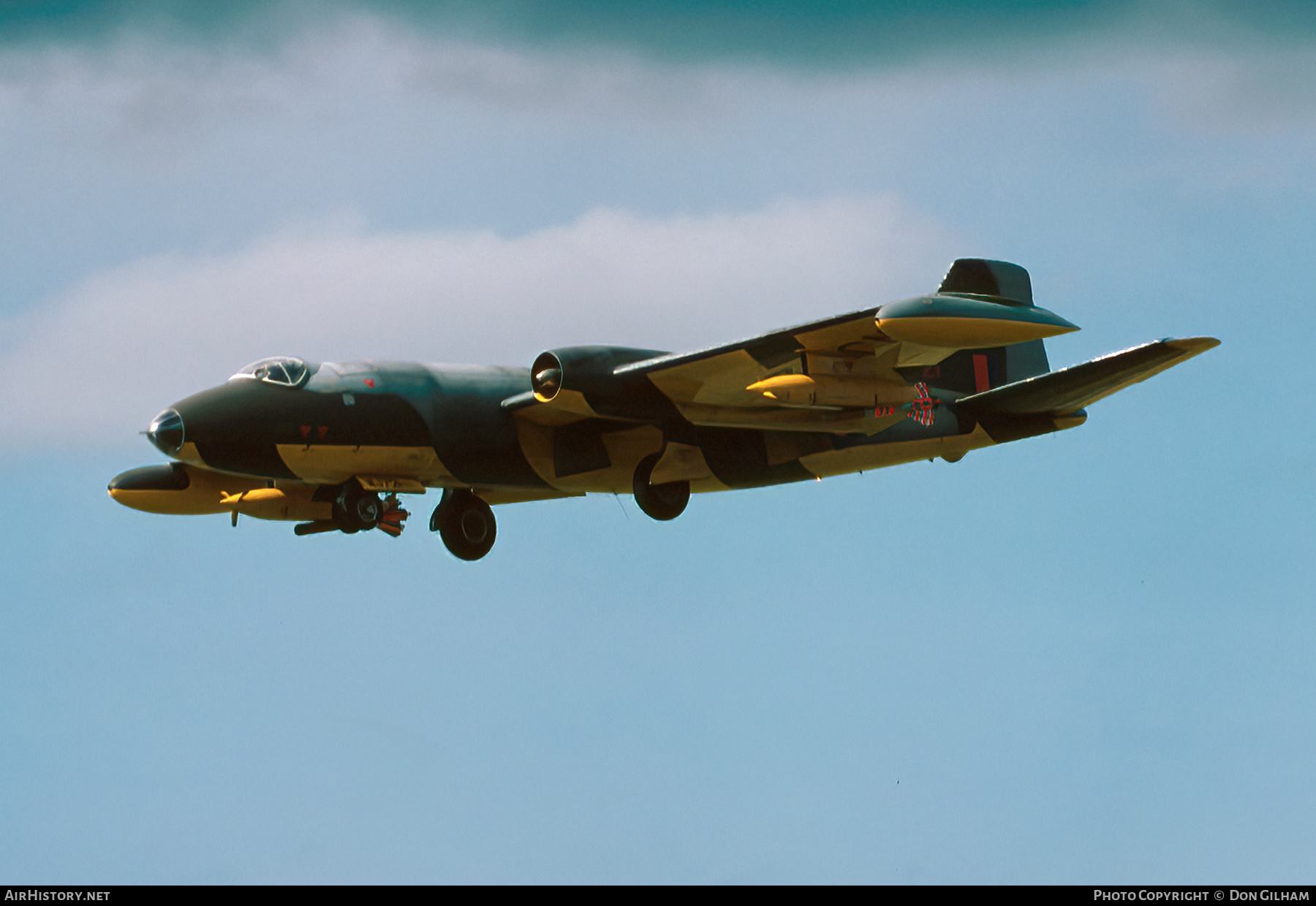 Aircraft Photo of WJ721 | English Electric Canberra TT18 | UK - Air Force | AirHistory.net #336531