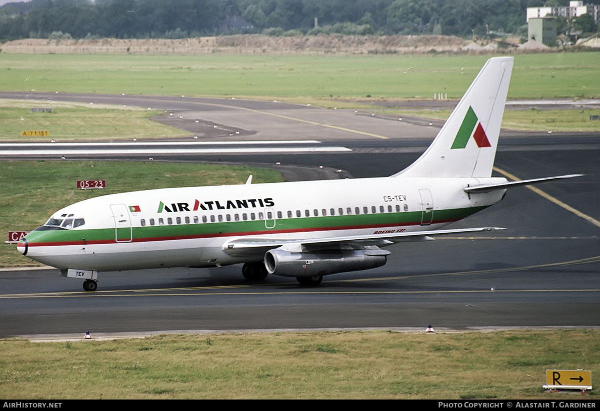 Aircraft Photo of CS-TEV | Boeing 737-230/Adv | Air Atlantis | AirHistory.net #336583