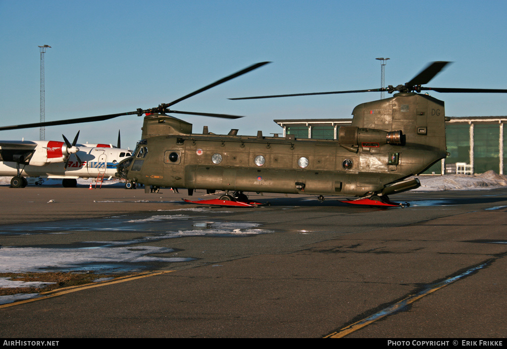 Aircraft Photo of ZD983 | Boeing Chinook HC2 (352) | UK - Air Force | AirHistory.net #336606