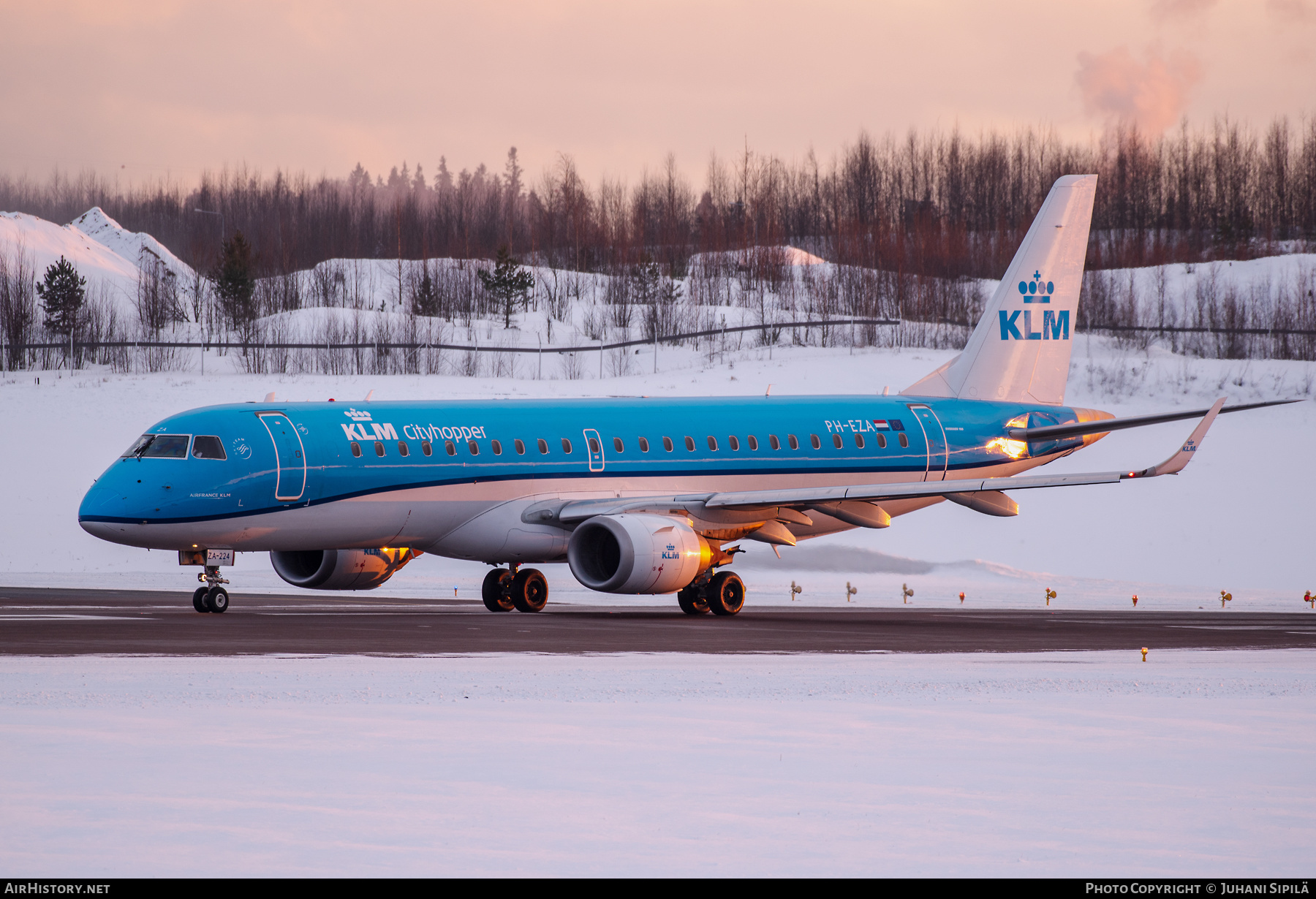 Aircraft Photo of PH-EZA | Embraer 190STD (ERJ-190-100STD) | KLM Cityhopper | AirHistory.net #336632