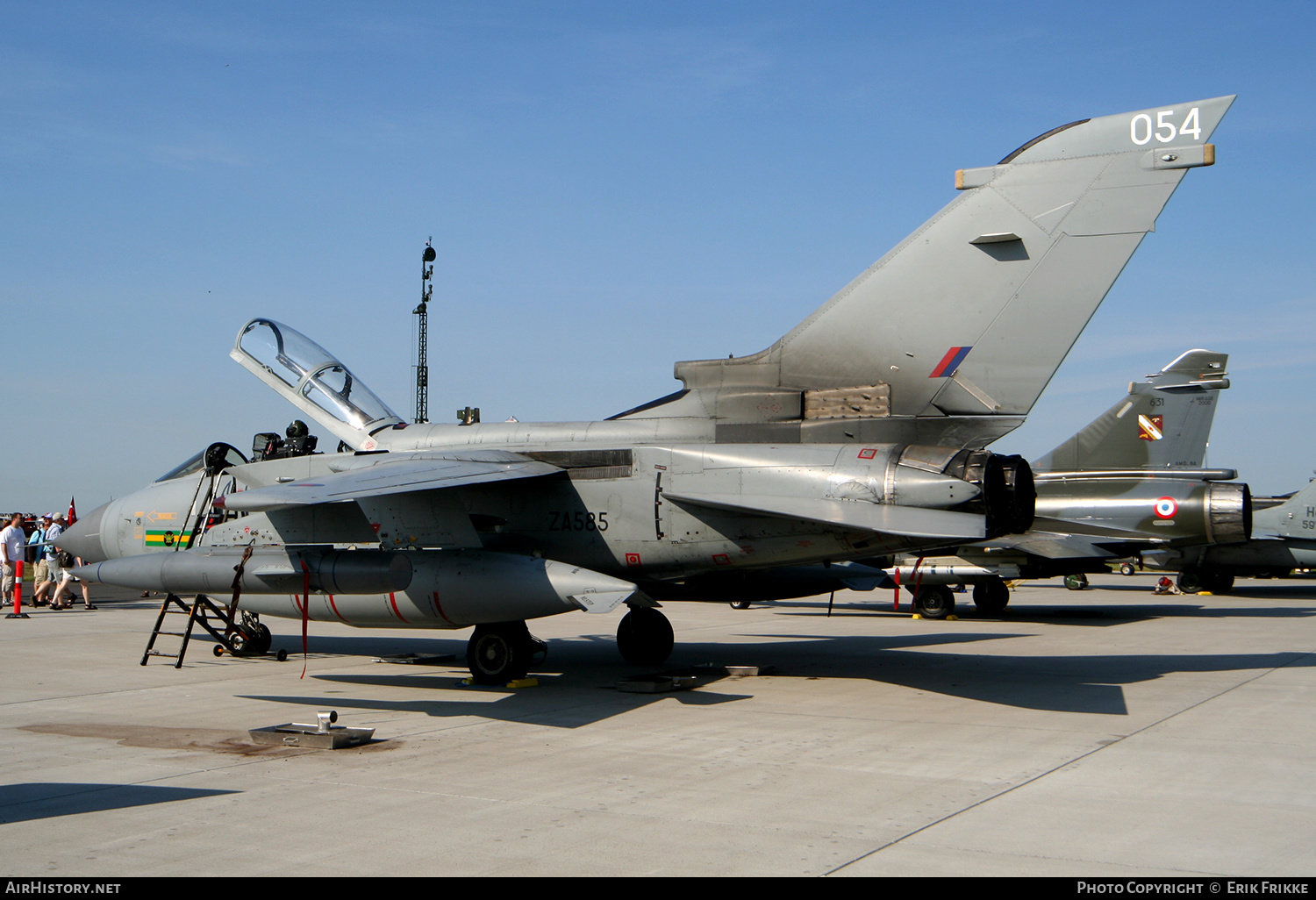 Aircraft Photo of ZA585 | Panavia Tornado GR4 | UK - Air Force | AirHistory.net #336650