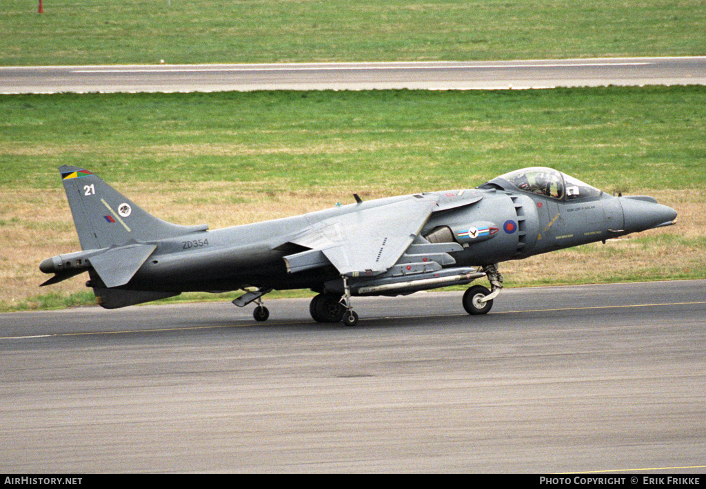 Aircraft Photo of ZD354 | British Aerospace Harrier GR5 | UK - Air Force | AirHistory.net #336652