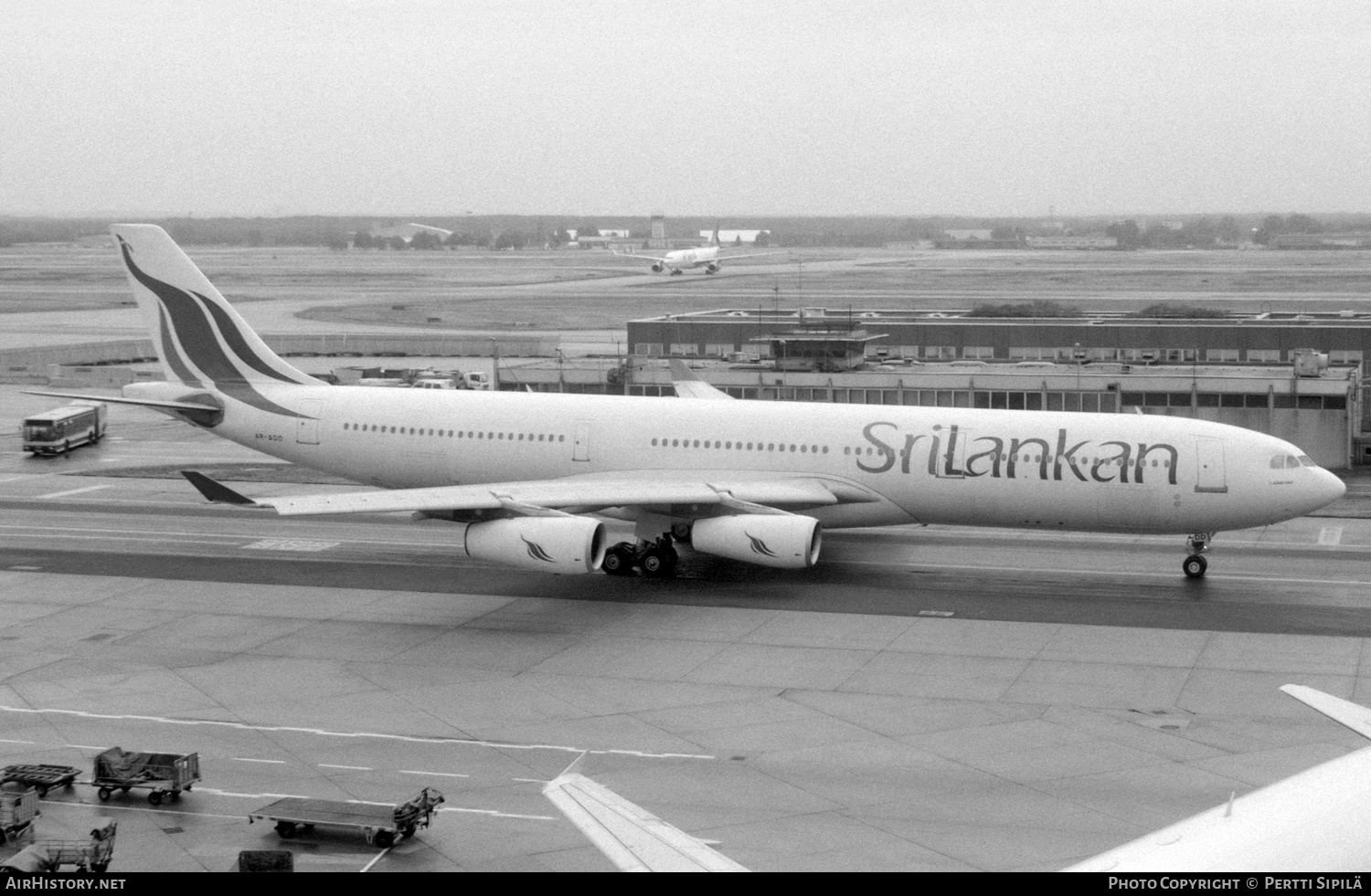 Aircraft Photo of 4R-ADD | Airbus A340-312 | SriLankan Airlines | AirHistory.net #336677