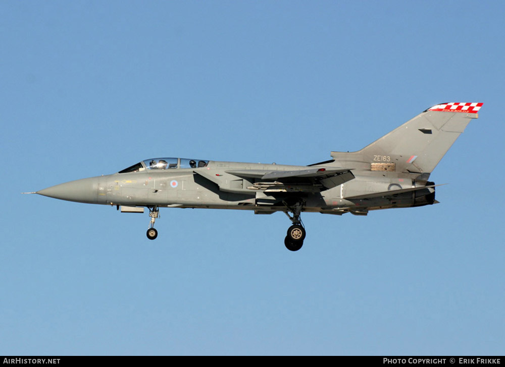 Aircraft Photo of ZE163 | Panavia Tornado F3 | UK - Air Force | AirHistory.net #336697