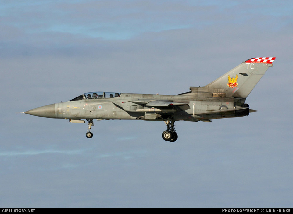 Aircraft Photo of ZE888 | Panavia Tornado F3 | UK - Air Force | AirHistory.net #336706