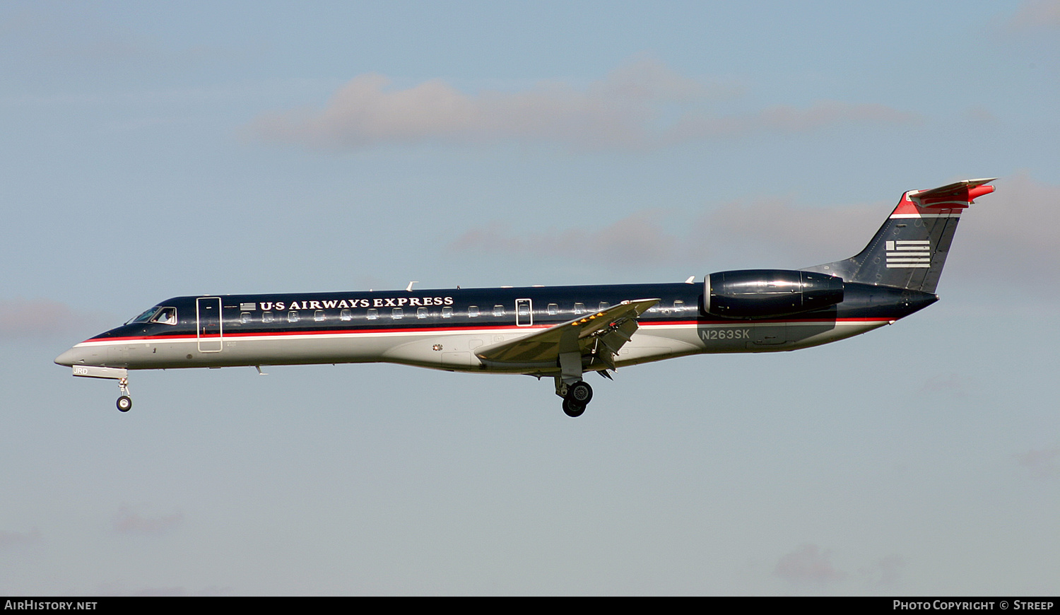 Aircraft Photo of N263SK | Embraer ERJ-145LR (EMB-145LR) | US Airways Express | AirHistory.net #336748