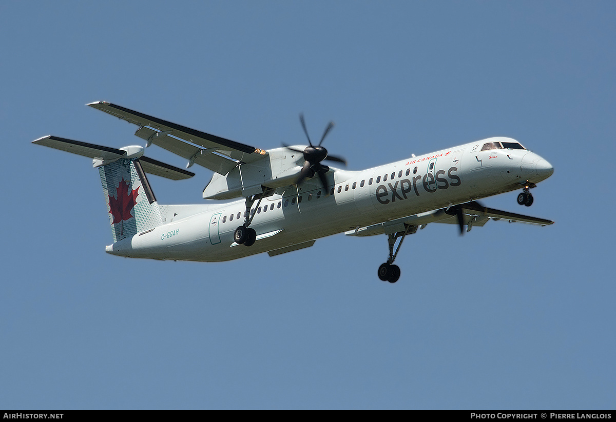 Aircraft Photo of C-GGAH | Bombardier DHC-8-402 Dash 8 | Air Canada Express | AirHistory.net #336789