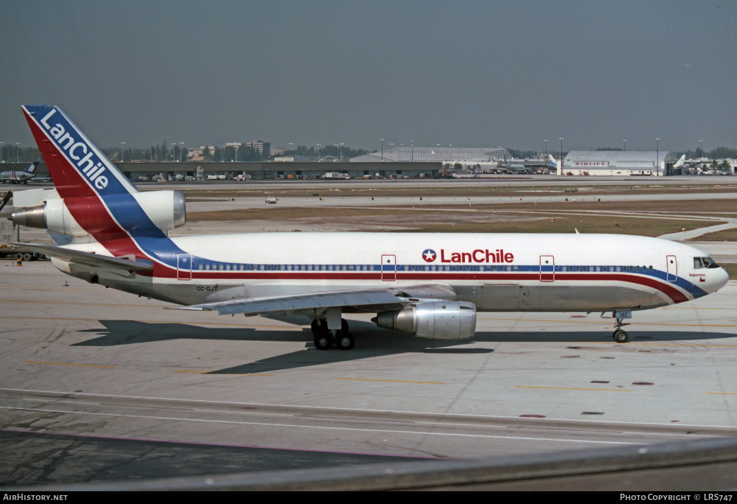 Aircraft Photo of CC-CJT | McDonnell Douglas DC-10-30 | LAN Chile - Línea Aérea Nacional | AirHistory.net #336806