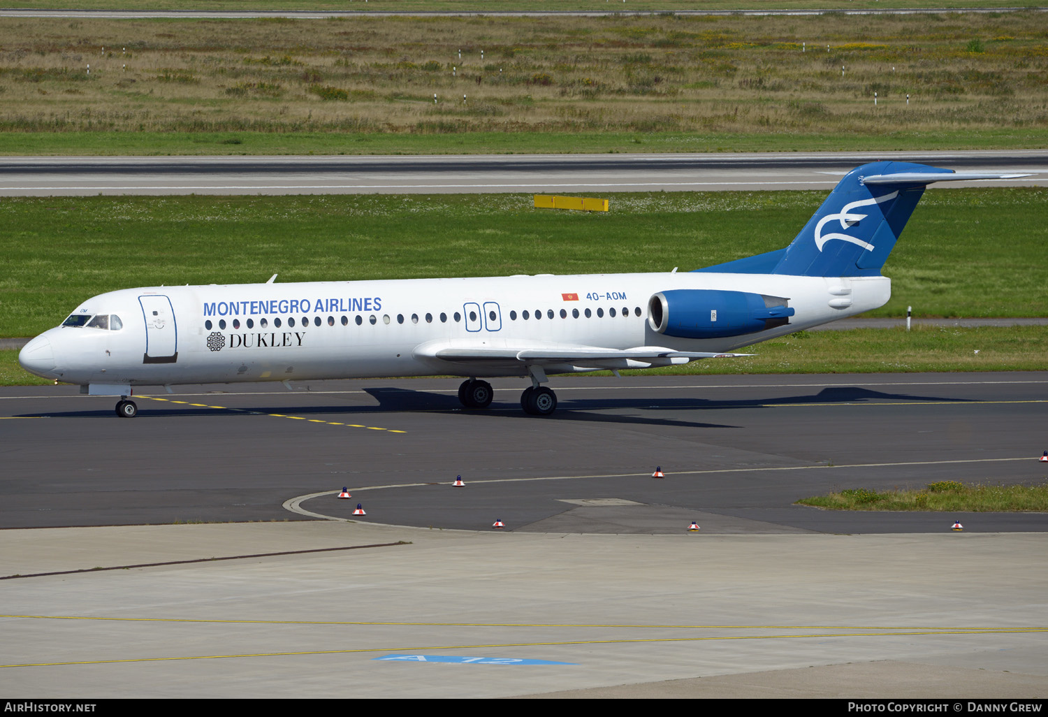 Aircraft Photo of 4O-AOM | Fokker 100 (F28-0100) | Montenegro Airlines | AirHistory.net #336866