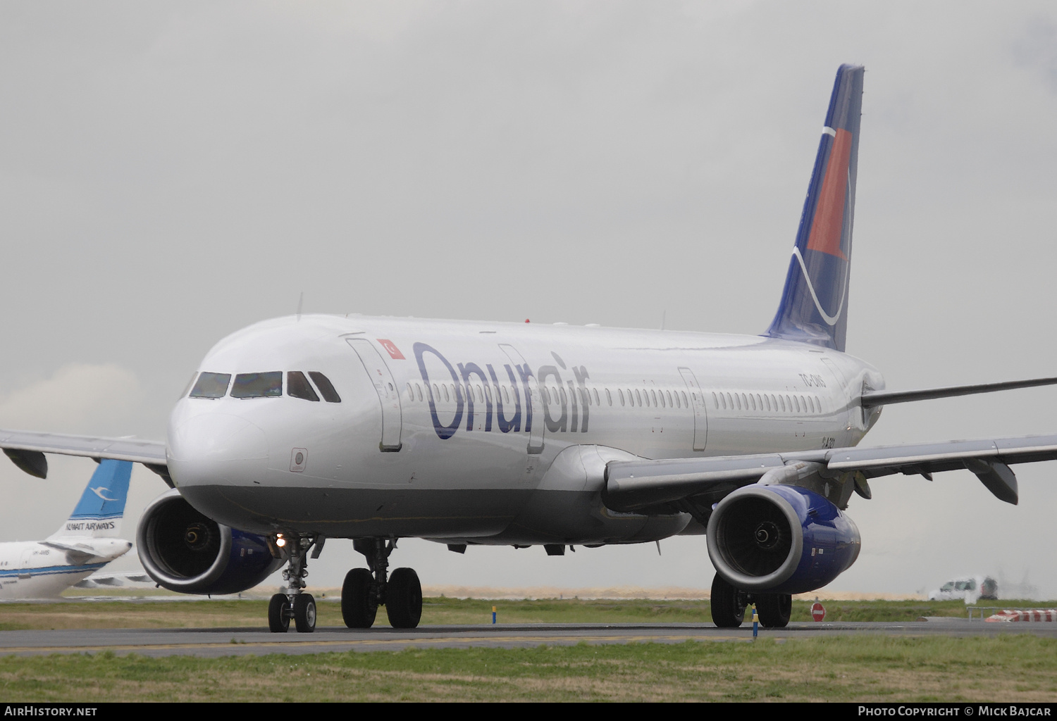 Aircraft Photo of TC-ONS | Airbus A321-131 | Onur Air | AirHistory.net #337029