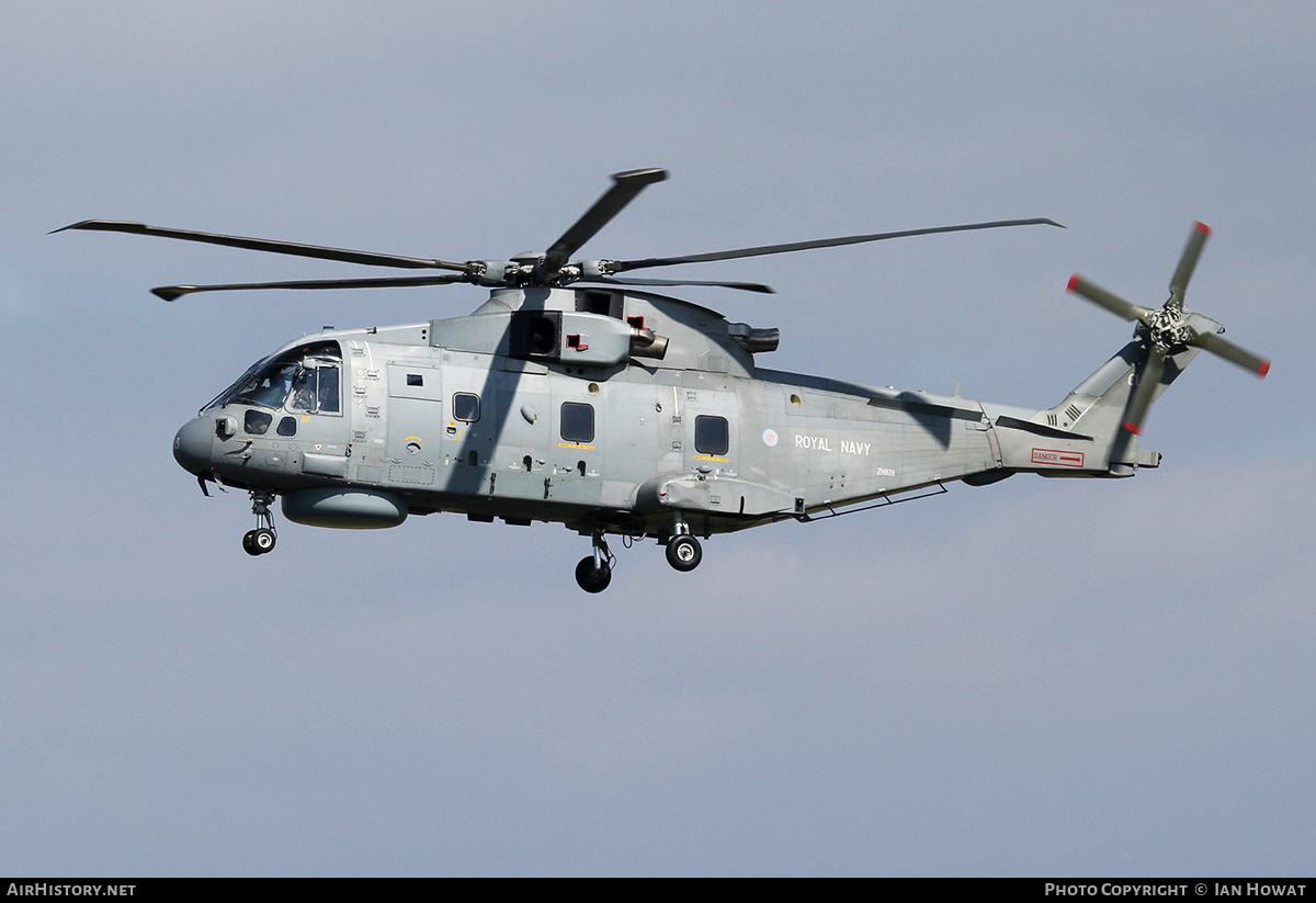 Aircraft Photo of ZH828 | EHI EH101-111 Merlin HM2 | UK - Navy | AirHistory.net #337063
