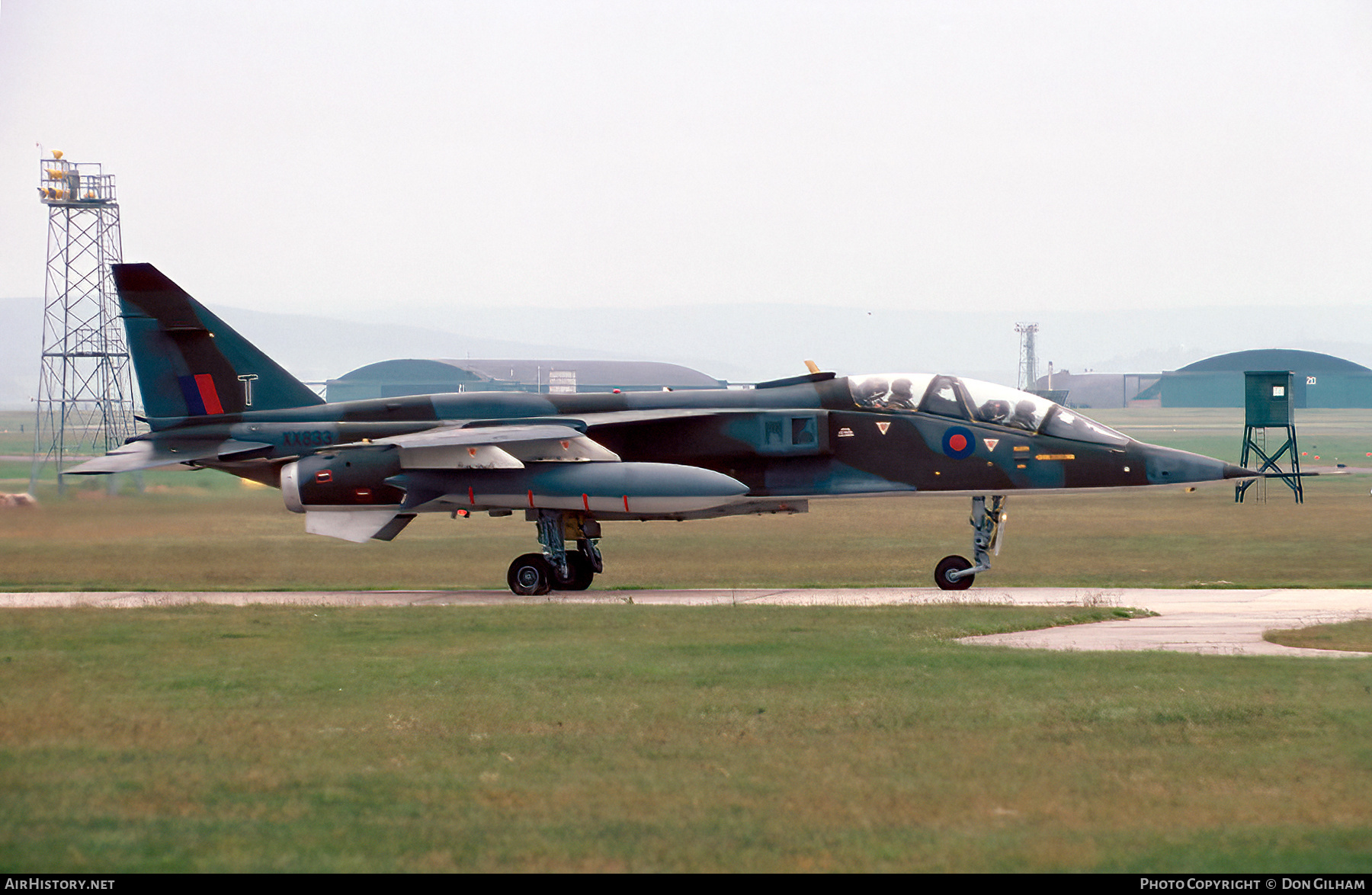 Aircraft Photo of XX833 | Sepecat Jaguar T2 | UK - Air Force | AirHistory.net #337070